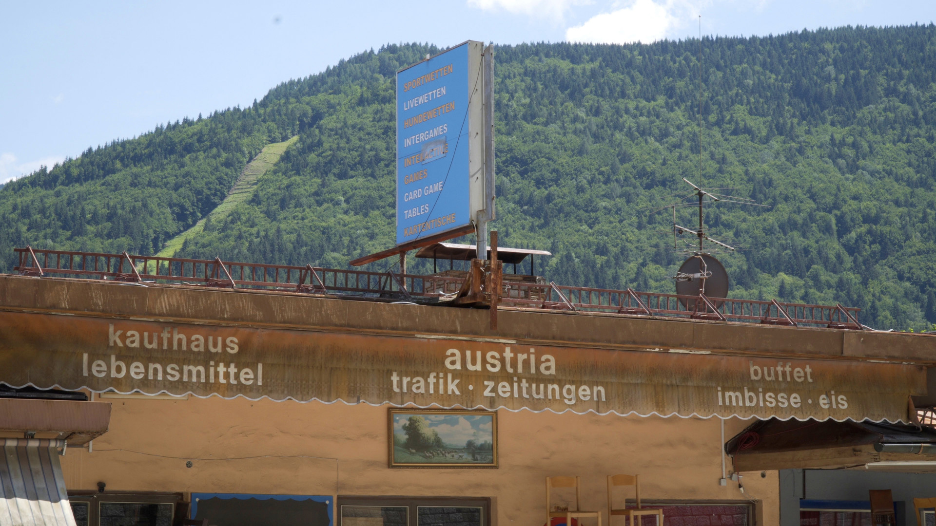 one-corner-of-paradise_stills-01