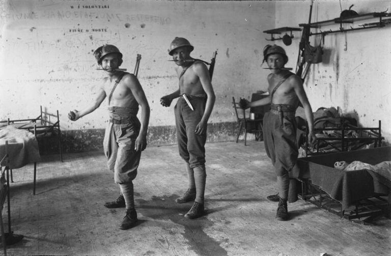 Photo 1 FOM_still_01_1-min