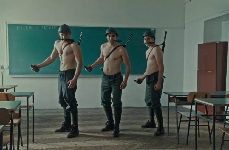 Photo 2 FOM_still_01_2-min