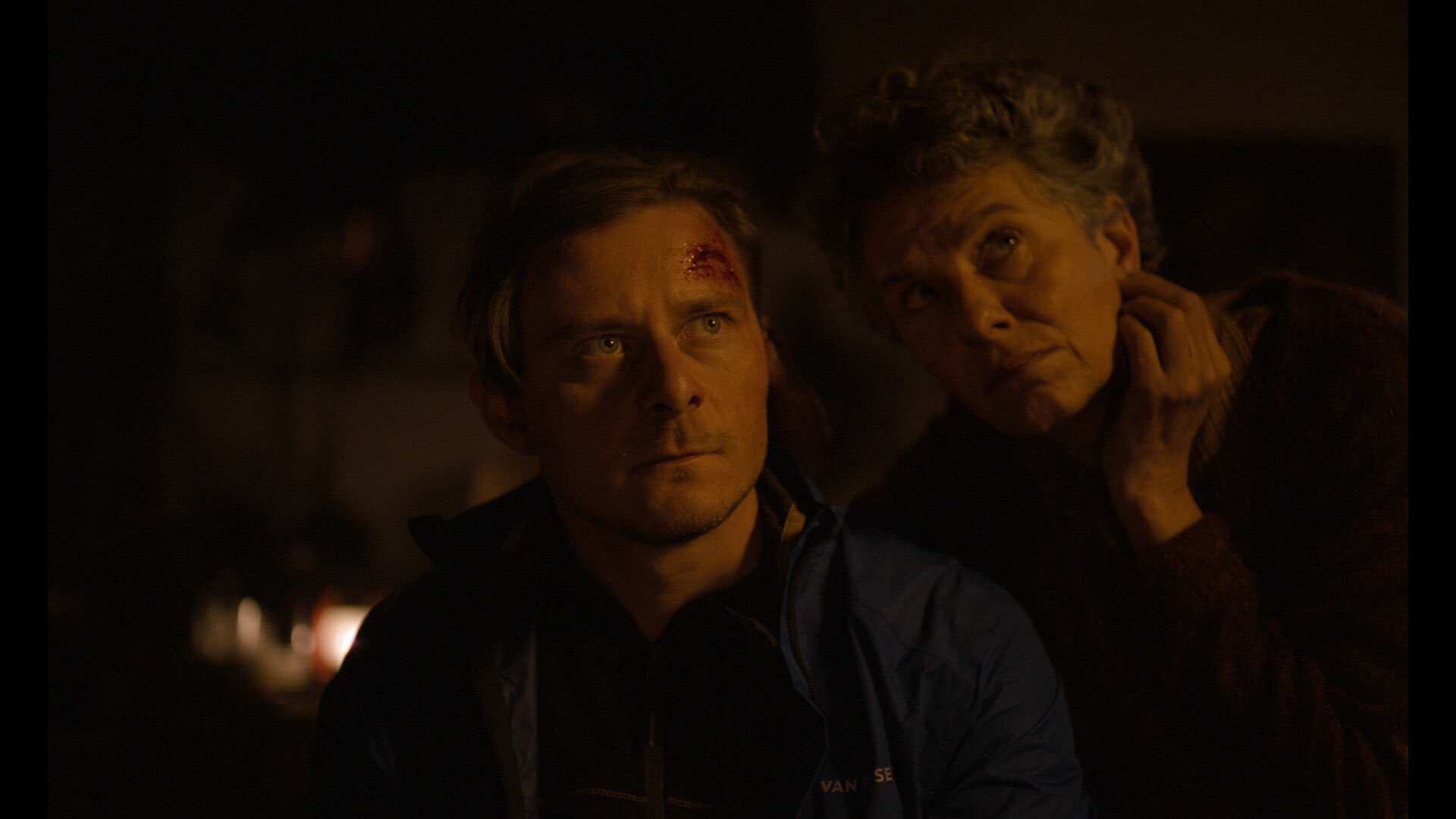 0k_The-Dark-Hill_Director_2