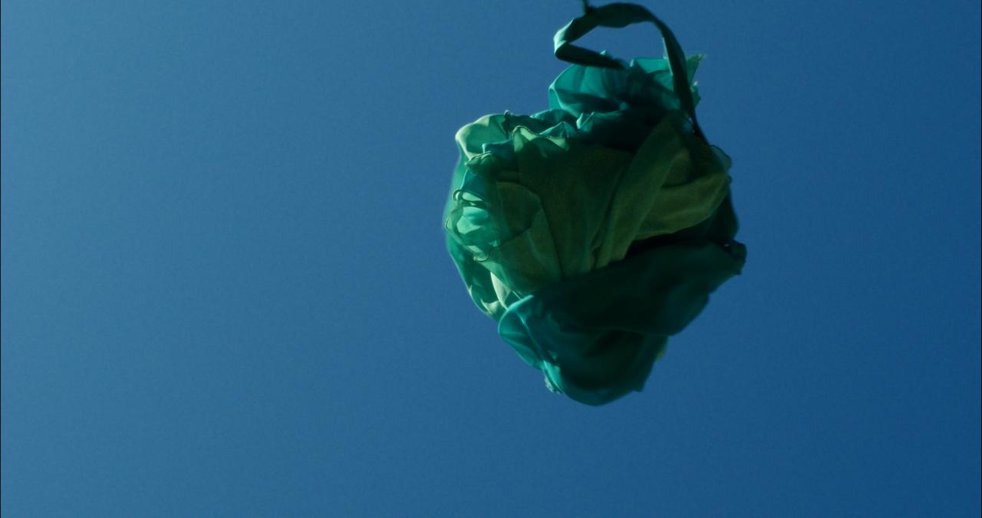 Nein. Ist ein ganzer Satz._2